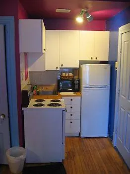 Gite University Bed And Breakfast Montreal